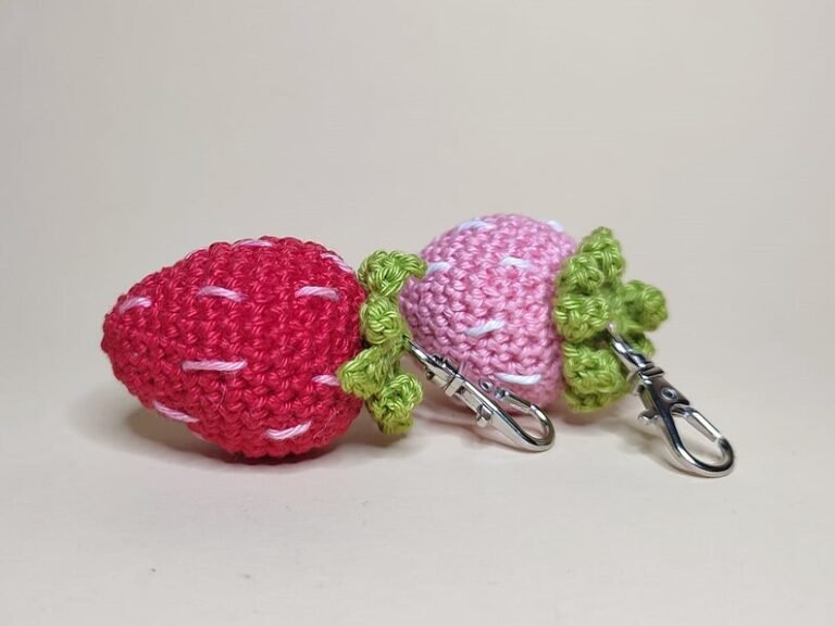 gehäkelte erdbeere