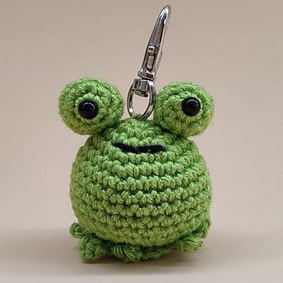 Gehäkelter Frosch Schlüsselanhänger „Freddy“, Kröte, Tiere